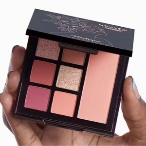 Whats Up Beauty Flirtique Eye & Cheek Palette